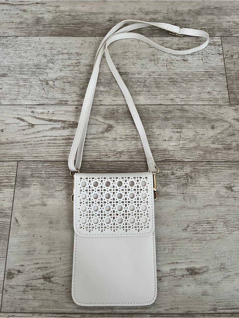 Multi Mini Transparent Phone And Credit Card Holder
Cross Body Bag